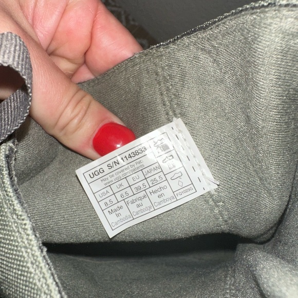 UGG Olive Lace-Up Boots - Picture 5 of 5